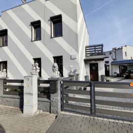 DEIZY Apartamenty, готель у місті Вонґровєц