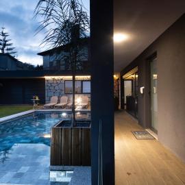 HUGS Village Houses Heated Pool, hotel in Viana do Castelo