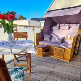 Ferienwohnung Ostseegras Markgrafenheide, 350m bis zur Ostsee, unweit von Warnemünde, hotel a Rostock
