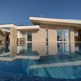 La Rondinella Apartments, hotel in Bardolino