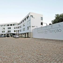 Hotel Bienestar Termas de Moncao, מלון במונסאו