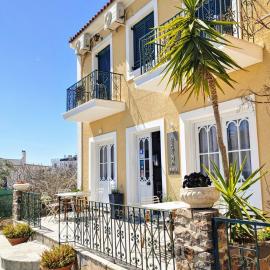Hotel Aegina โรงแรมในเอยินาทาวน์