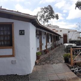 Casa Rural Finca Las Dulces, hotel in Chío