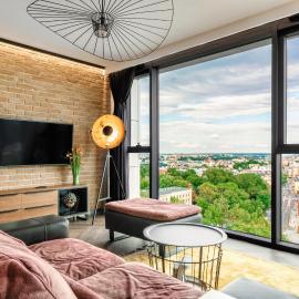 SkyView Suite - Niepowtarzalny widok i basen