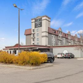 Emerald Hotel & Suites Calgary Airport, hotel em Calgary