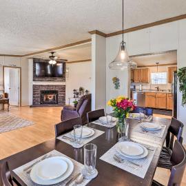Updated Home Near Neuse River Fishing & Boating، فندق في Arapahoe