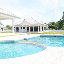 Mango Beach Resort Thailand, hotel in Ban Huai Yang