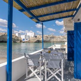 Almera Sea View Boat House، فندق في آداماس