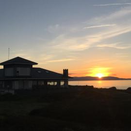 Villa sobre el mar con acceso a la playa , ideal para familias y grupos