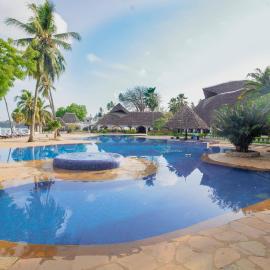 Wellworth Zanzibar Beach Resort, hotel in Zanzibar City