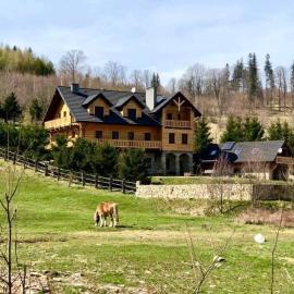 Agroturystyka Patynówka, hotel in Kletno