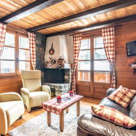 Beau chalet proche centre/pistes - Garage - Wifi, hotel a Morzine