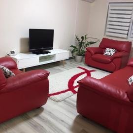 Boulevard Apartment, hotelli kohteessa Oradea