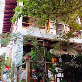 Elysium, hotel en Ancón