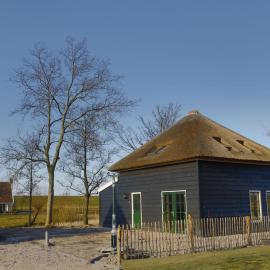 Villa in Wieringer Park with Garden, hotel a Hippolytushoef