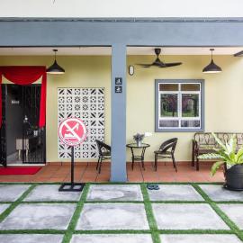 Explore 4BR Gardenhouse Retreats (Free Parking), hotel in Butterworth