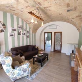 Casa Laura، فندق في Corfinio