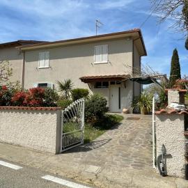 Il Girasole, hotel en Marti