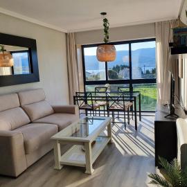 Apartamento con piscina en Boiro - Cabo de Cruz, hotel em Boiro