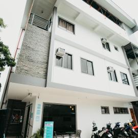 Kingswick Residences & Lodge, hotel i Dumaguete