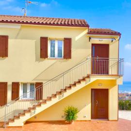 Casa Vacanze con Vista Mare e Giardino - Amanecer