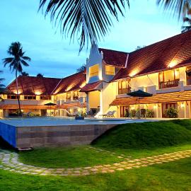 Lemon Tree Vembanad Lake Resort, Kerala, hotelli kohteessa Alleppey