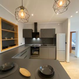 Apartmani Cvita, hotel u gradu Neviđane