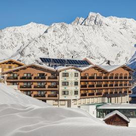 Hotel Edelweiss Hochsölden Superior, хотел в Зьолден
