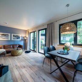 Wellness-Ferienhaus "Zaunwinde" mit Sauna, Kamin & Terrasse- ruhig am Ostseewald in Zingst, ξενοδοχείο σε Zingst