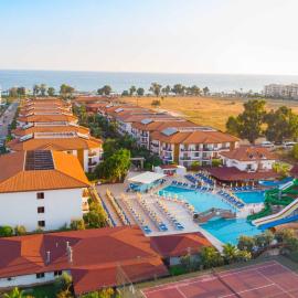 Eftalia Holiday Village، فندق في كوناكلي
