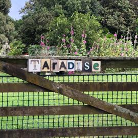 @Taradise-Opunake - eco-friendly Coastal hideaway, hotel en Opunake