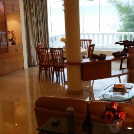 Tropical Sea View & Sunshine, hotel in Batu Ferringhi