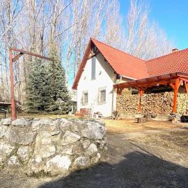 Harcsáztat-Lak, hotel in Tiszaderzs