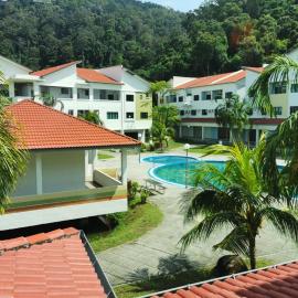 C 13 Lot 10 Pangkor Leisure Beach Studio, hotel in Pangkor