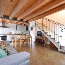 GuestHost - Calaone Wonderful Duplex Apartment con parcheggio x4