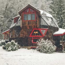 Cedar Creek Hideaway - Meredith Lodging、Welchesのホテル