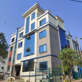 Ashray Residency، فندق في Vānivilāsa Puram