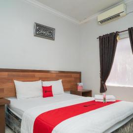 RedDoorz Syariah Near Tugu Dodol Kandangan, Hotel in Kandangan