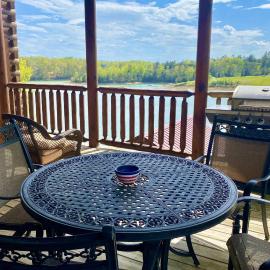 Lakeside and Lovin It, Hotel in Union Grove