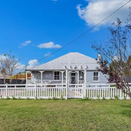 Addisons Stanthorpe with hot tub