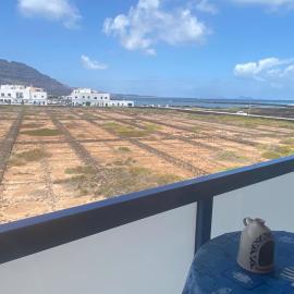 Apartamento Salinas del Mar, hotel in Órzola