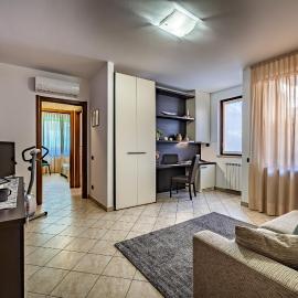 Arianna Apartment