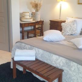 Chambre Maddy - Au Clos de Parranquet، فندق في Parranquet