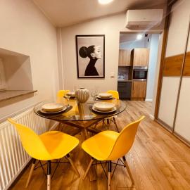 Apartamenty KTW Kościuszki 41 - SKY & DESIGN, hotel di Katowice