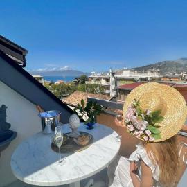 MAISON LADY CLAUDIA LUXURY ACCOMMODATION