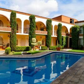 Hotel & Suites Villa del Sol, hotel Moreliában