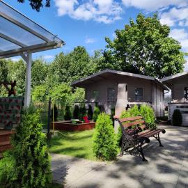 Dziwnówek DOMKI U MILENY Dziwnówek: Dziwnówek şehrinde bir otel