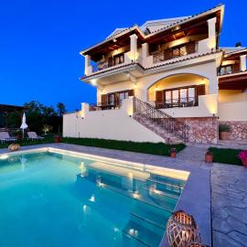 Luxury Villa Makris with private heatable pool by DadoVillas