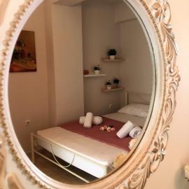 Pink Rose Apartment, hotel a Néa Péramos