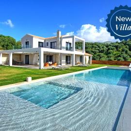 Luxury Villa Ebellina by PosarelliVillas, готель у місті Ахараві